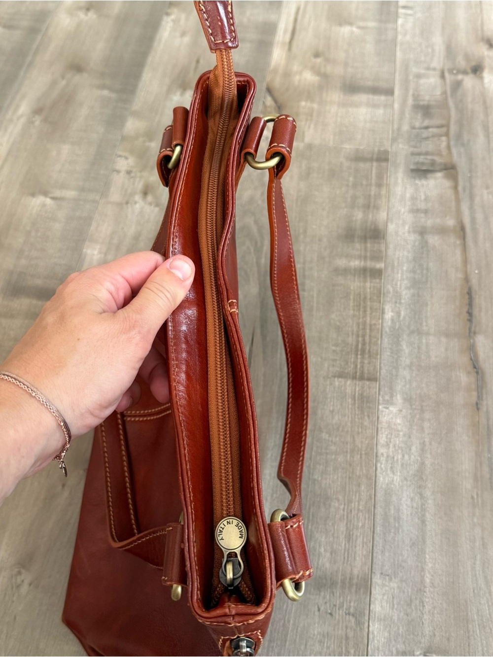 Florence Leather Handbag Purse Made in Italy Glossy Orange Brown Shoulder Bag - Picture 16 of 16